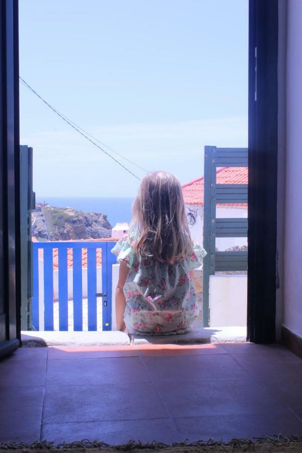 Azenhas Do Mar Cottage ซินตรา ภายนอก รูปภาพ